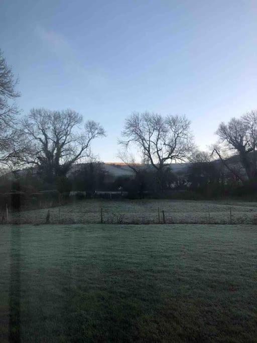 Eco-Friendly Dorset Cottage With Spa Set In Heart Of Countryside Sydling St Nicholas Zewnętrze zdjęcie
